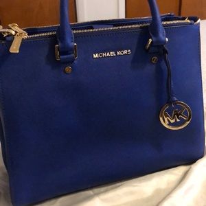 Hurricane Henri Sale — MK Sutton bag